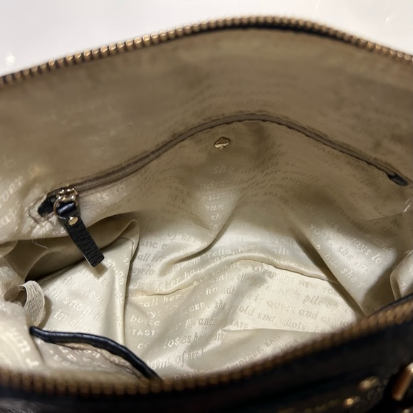 Kate Spade- Black Crocodile Handbag w/ removable adjustable straps. - Picture 12 of 16